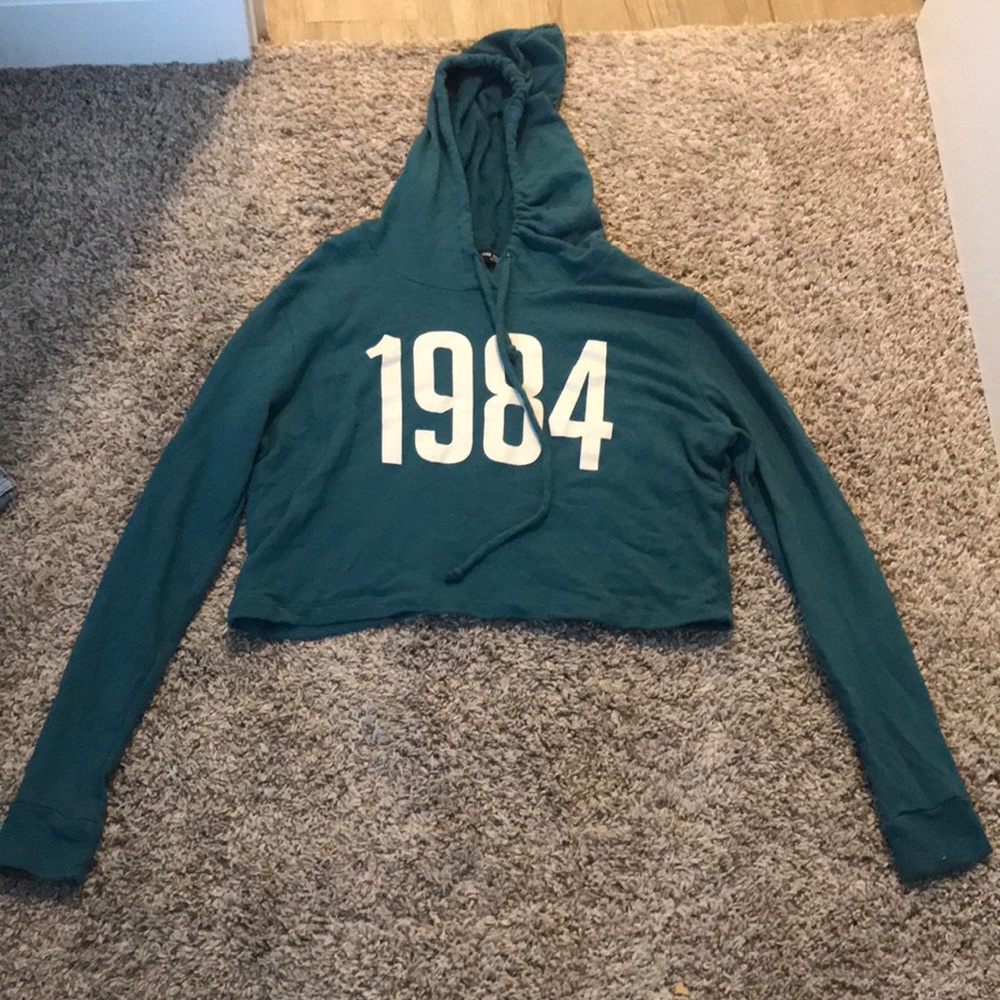 Cropped sweatshirt